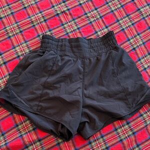 Lululemon Hotty Hot Black Women's Shorts size 0 2.5